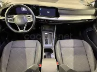 Usado VW Golf VIII Life 110 CV (80 kW) 2024 Gris / plata Berlina