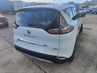 Usado Renault Espace Life 130 CV (95 kW) 2016 Blanco Monovolumen