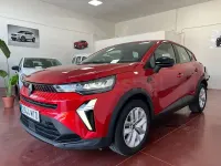 Usado Renault Captur Evolution 100 CV (73 kW) 2024 Granate SUV