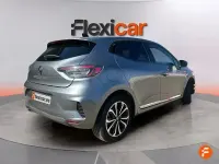 Usado Renault Clio Techno 90 CV (66 kW) 2024 Gris Utilitario