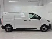 Usado Opel Vivaro 102 CV (75 kW) 2022 Blanco Monovolumen