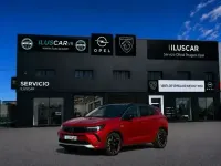 Usado Opel Grandland X Ultimate 131 CV (96 kW) 2022 Pintura boutique rojo ves SUV
