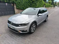 Usado VW Passat Alltrack 240 CV (176 kW) 2016 Gris / plata Familiar