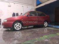 Usado Seat Cordoba 90 CV (66 kW) 1998 Granate Berlina