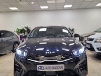 Usado Kia Ceed 141 CV (103 kW) 2024 Negro Utilitario