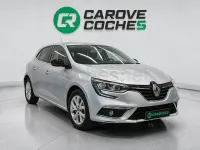 Usado Renault Mégane IV 100 CV (73 kW) 2018 Gris / plata Berlina