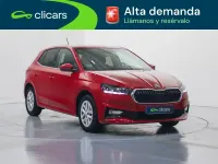 Usado Skoda Fabia 95 CV (69 kW) 2022 Rojo Utilitario