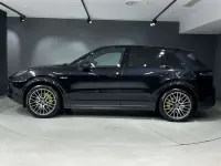 Usado Porsche Cayenne E-Hybrid 462 CV (339 kW) 2021 Negro SUV