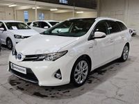 Usado Toyota Auris Hybrid Active 136 CV (100 kW) 2014 Blanco Familiar