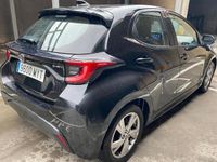 Usado Toyota Yaris Hybrid Active 116 CV (85 kW) 2025