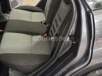 Usado Ford Focus Trend 109 CV (80 kW) 2009 Gris / plata Familiar