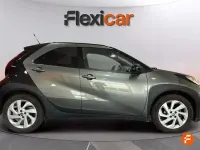 Käytetty Toyota Aygo Play 72 HP (52 kW) 2022 Harmaa