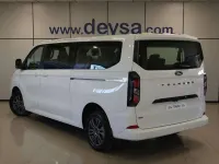 Usado Ford Tourneo Titanium 232 CV (170 kW) 2024 Blanco Familiar
