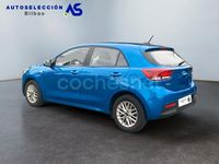 Usado Kia Rio 84 CV (61 kW) 2022 Azul Berlina