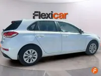Usado Hyundai i30 120 CV (88 kW) 2022 Blanco Utilitario