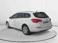 Usado Opel Astra Selective 110 CV (80 kW) 2015 Blanco Berlina