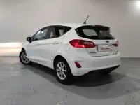 Usado Ford Fiesta Trend 86 CV (63 kW) 2019 Blanco Utilitario
