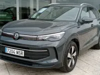 Usado VW Tiguan 150 CV (110 kW) 2024 Gris / plata SUV