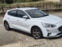 Usado Ford Focus Trend 100 CV (73 kW) 2019 Blanco Berlina