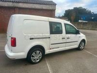 Usado VW Caddy Maxi Trendline 122 CV (89 kW) 2019 Blanco Monovolumen