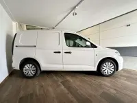 Usado VW Caddy 102 CV (75 kW) 2021 Blanco Monovolumen