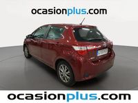 Usado Toyota Yaris Hybrid Active 100 CV (73 kW) 2017 Rojo Utilitario