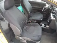 Usado VW Fox 55 CV (40 kW) 2005 Amarillo Utilitario