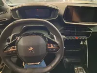 Usado Peugeot 2008 Allure 130 CV (95 kW) 2022 Otro SUV