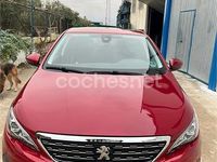 Usado Peugeot 308 Allure 130 HP (95 kW) 2019 Vermelho Sedan