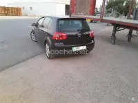 Usado VW Golf IV Trendline 105 CV (77 kW) 2005 Negro Berlina