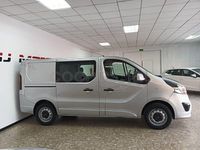 Usado Opel Vivaro 120 CV (88 kW) 2018 Gris / plata Monovolumen