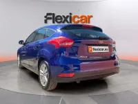 Usado Ford Focus 125 CV (91 kW) 2016 Azul Berlina