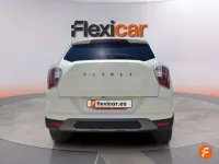 Usado SsangYong Tivoli 163 CV (119 kW) 2024 Blanco SUV