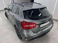 Usado Mercedes GLA220 AMG line 170 CV (125 kW) 2015 Gris SUV