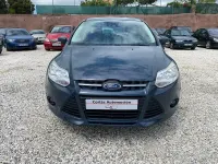 Usado Ford Focus Sport 115 CV (84 kW) 2014 Gris / plata Berlina