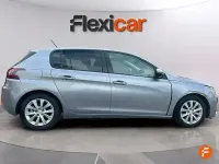 Usado Peugeot 308 Active 130 CV (95 kW) 2020 Gris Berlina