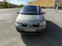 Usado Renault Scénic II Expression 115 CV (84 kW) 2005 Beige Monovolumen