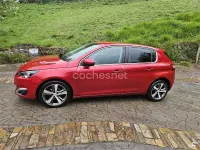 Usado Peugeot 308 Allure 120 CV (88 kW) 2016 Rojo Berlina
