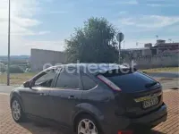 Usado Ford Focus Titanium 145 CV (106 kW) 2010 Gris / plata Berlina