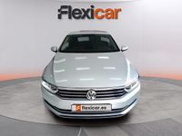 Usado VW Passat Advance 150 CV (110 kW) 2017 Gris Berlina