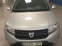Usado Dacia Sandero Stepway 90 CV (66 kW) 2015 Plateado Utilitario