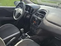 Usado Fiat Punto Easy 95 CV (69 kW) 2014 Gris Utilitario