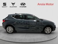 Usado Seat Leon Style 116 CV (85 kW) 2025 Gris / plata Berlina