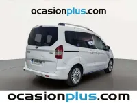 Usado Ford Tourneo Courier Titanium 102 CV (75 kW) 2018 Blanco Monovolumen