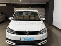 Usado VW Touran Edition 122 CV (89 kW) 2021 Blanco Monovolumen