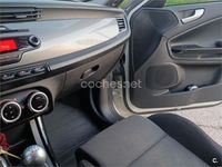 Usado Alfa Romeo Giulietta Distinctive 140 CV (102 kW) 2012 Blanco Utilitario