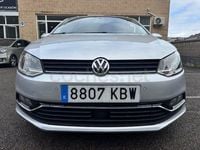 Usado VW Polo Sportline 90 CV (66 kW) 2017 Gris / plata Berlina