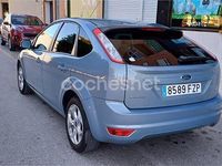 Usado Ford Focus Trend 109 CV (80 kW) 2008 Azul Berlina