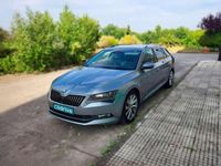 Usado Skoda Superb Style 190 CV (139 kW) 2016 Gris Familiar