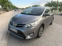Usado Toyota Verso Advance 112 CV (82 kW) 2014 Beige Monovolumen